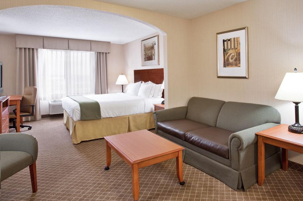 Holiday Inn Express Hotel & Suites Bay City By Ihg Exteriör bild