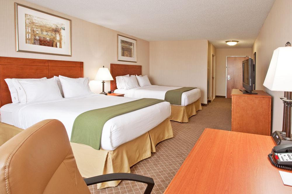Holiday Inn Express Hotel & Suites Bay City By Ihg Exteriör bild