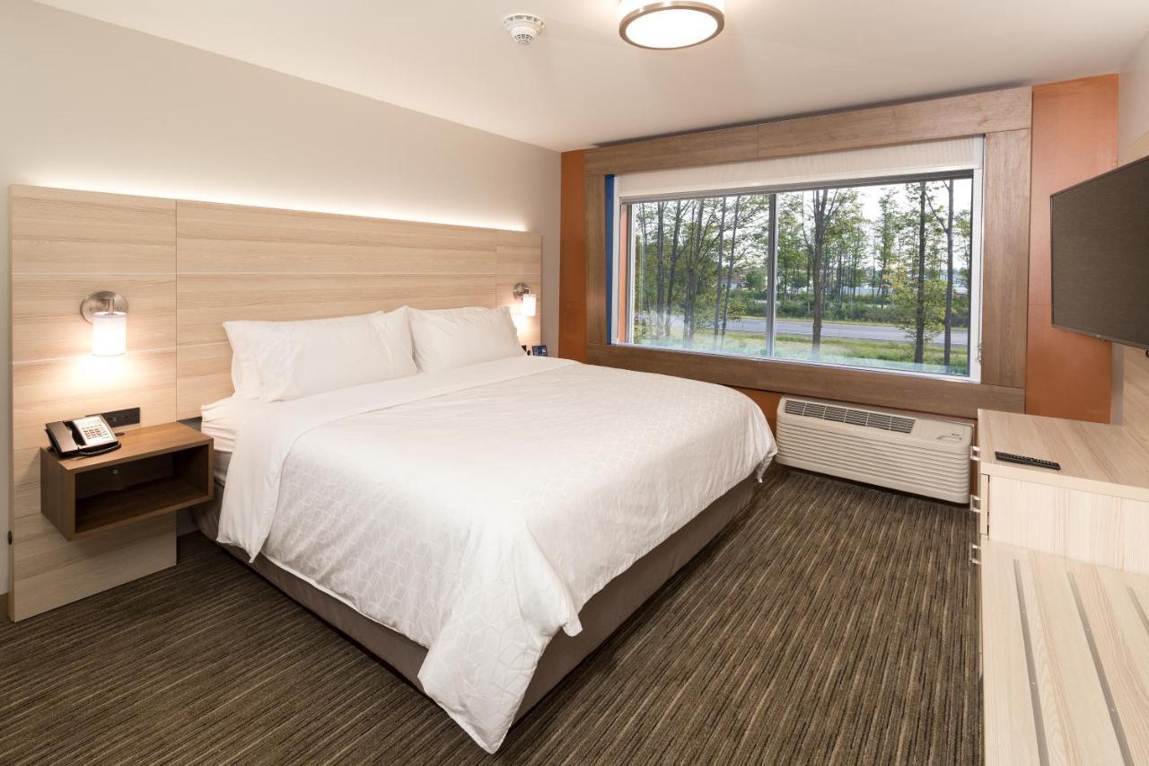 Holiday Inn Express Hotel & Suites Bay City By Ihg Exteriör bild
