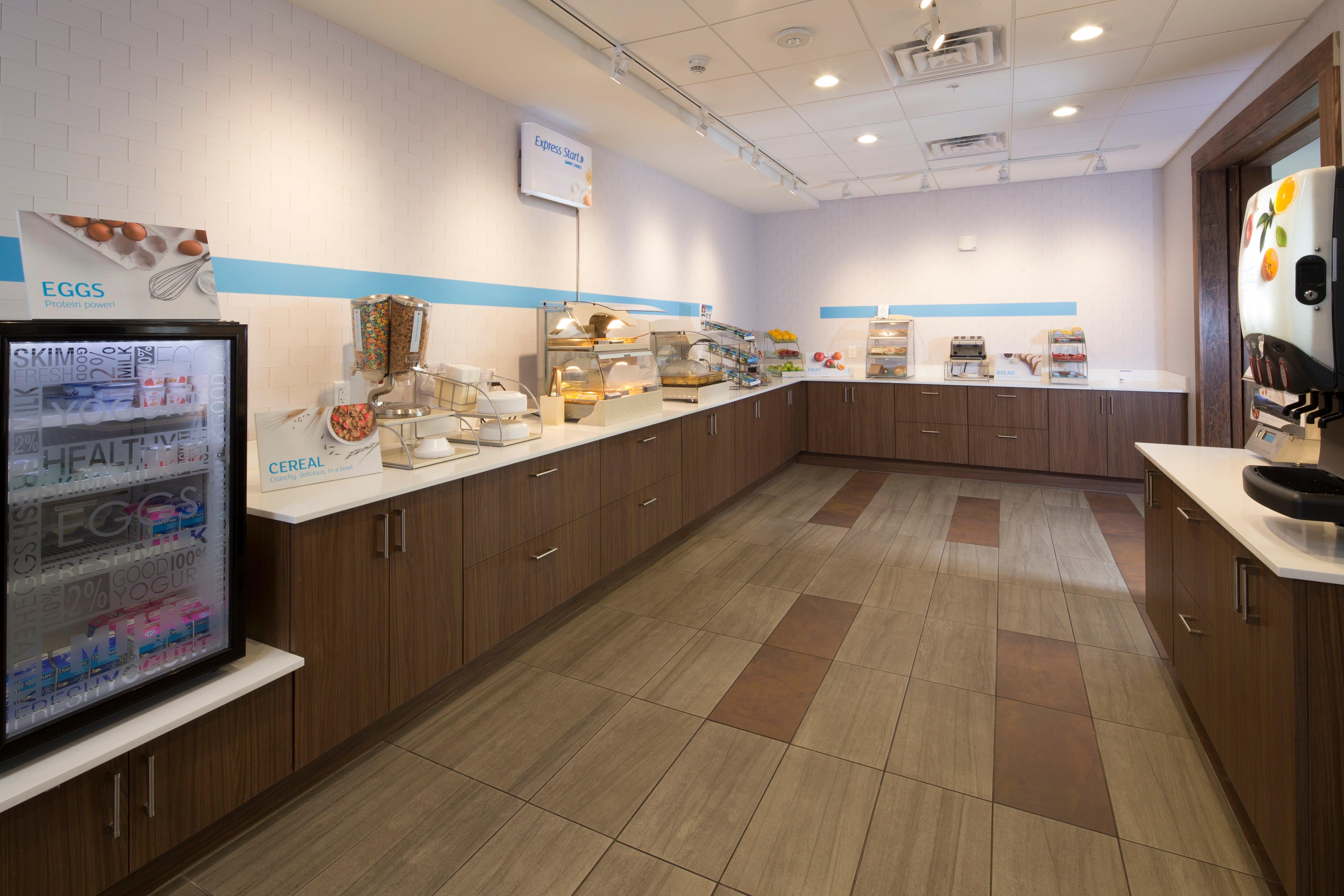 Holiday Inn Express Hotel & Suites Bay City By Ihg Exteriör bild