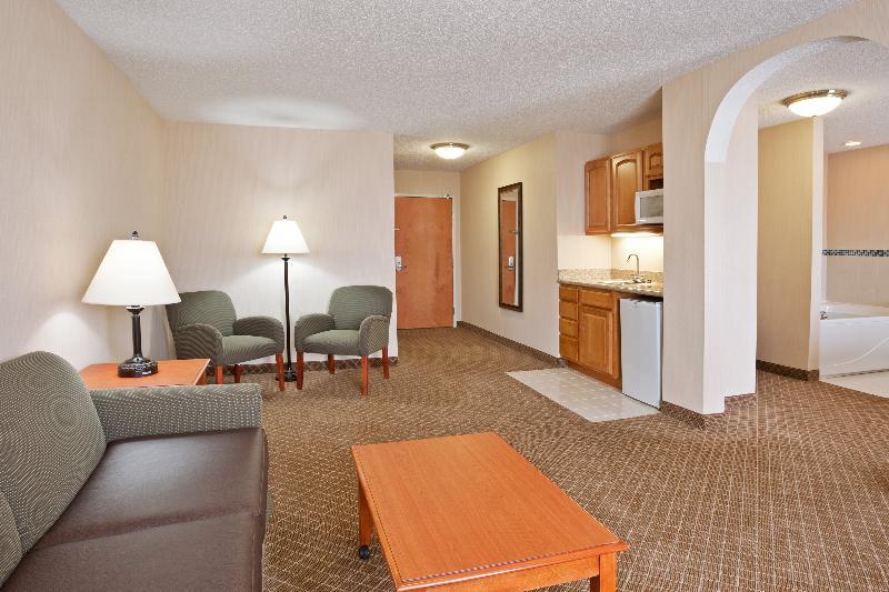 Holiday Inn Express Hotel & Suites Bay City By Ihg Exteriör bild